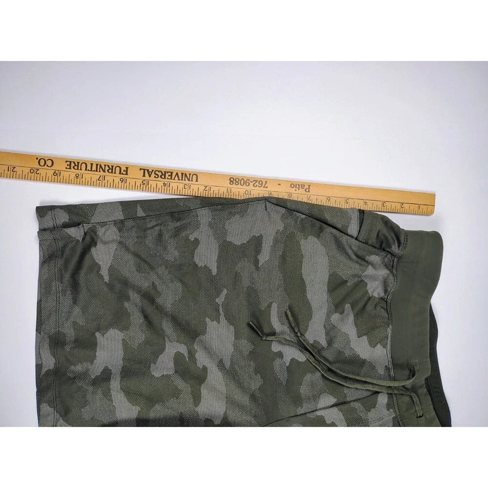 Lululemon T.H.E. Lined Short 9